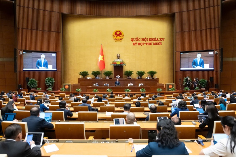 Trọng tâm nội dung của tuần làm việc thứ 3, Quốc hội sẽ thảo luận, cho ý kiến nhóm dự án luật trong lĩnh vực kinh tế - tài chính, xây dựng, môi trường, cùng các văn kiện chuẩn bị cho Đại hội Đảng lần thứ XIV (Ảnh: Media Quốc hội).
