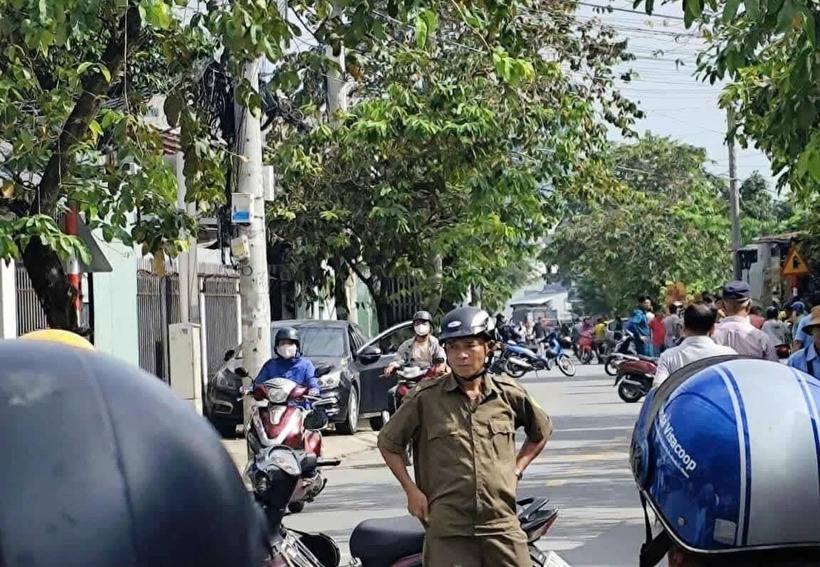 Lực lượng chức năng phong toả hiện trường. Ảnh: Tạp chí Tri Thức.