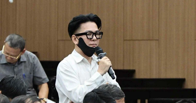 Ca sĩ Vũ Hà tại phiên tòa (Ảnh: Hồng Nguyên).