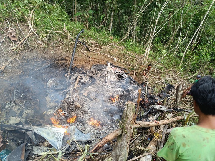 Hiện trường vụ rơi máy bay khiến 6 người thiệt mạng. Ảnh: X/@GMARTVNews