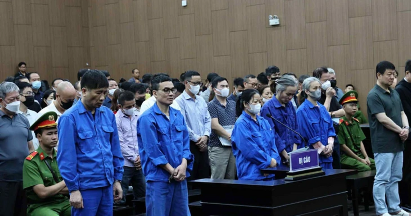 Các bị cáo tại phiên tòa. (Ảnh: Giang Long)