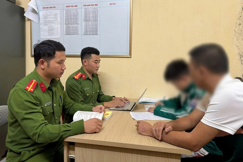 Đ. tại cơ quan công an. Ảnh: Báo Dân trí.