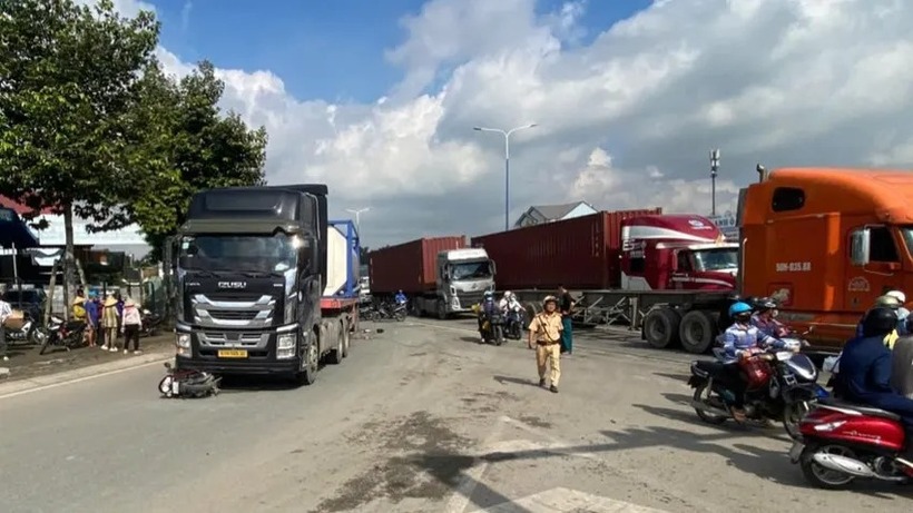 Hiện trường vụ tai nạn thương tâm. (Ảnh: PLO)