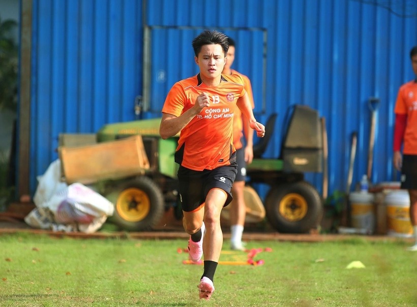 Ngoại hình sáng của Khổng Minh Gia Bảo. (Ảnh: CLB Công an TP.HCM)