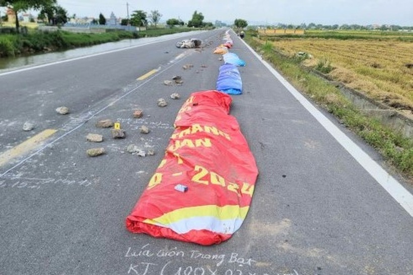 Hiện trường xảy ra vụ tai nạn. Ảnh: Báo Dân trí.