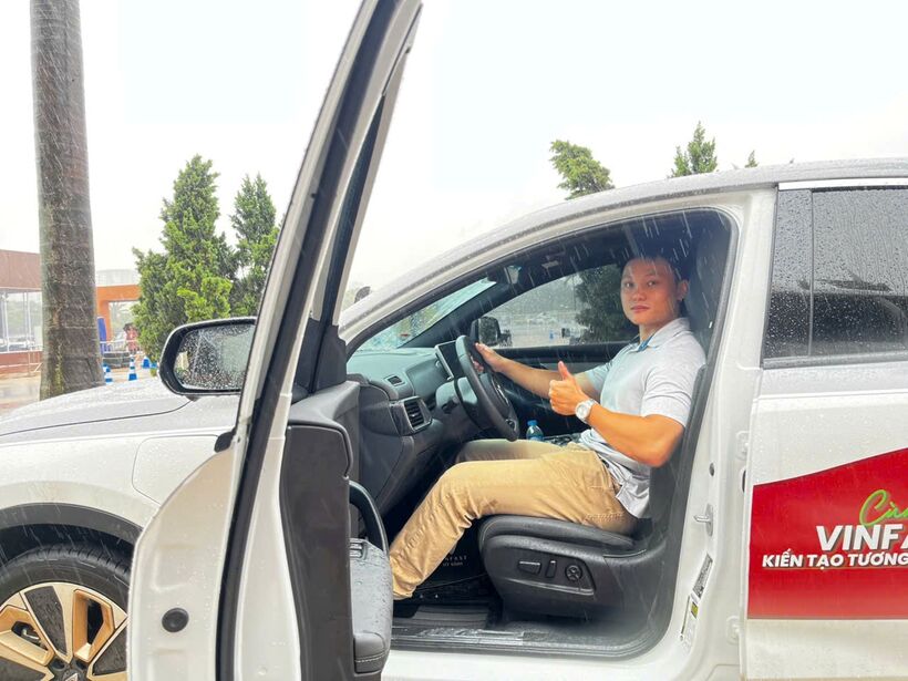 Anh Phạm Hải Nam (Hà Nội) đặc biệt đánh giá cao hệ thống phanh tái sinh trên VF 8.