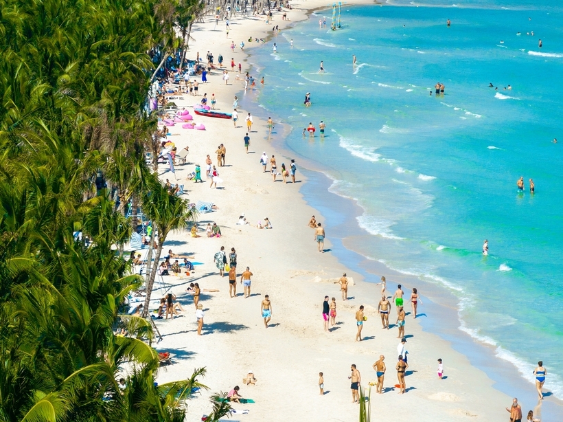 Vẻ đẹp giúp Bãi Kem – top 50 bãi biển đẹp nhất hành tinh – là “tụ điểm của các gia đình” tại Phú Quốc