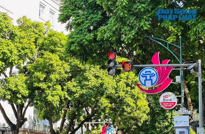 Đèn tín hiệu giao thông trên đường Trần Hưng Đạo, Hà Nội áp dụng hình thức 8 giây đếm lùi