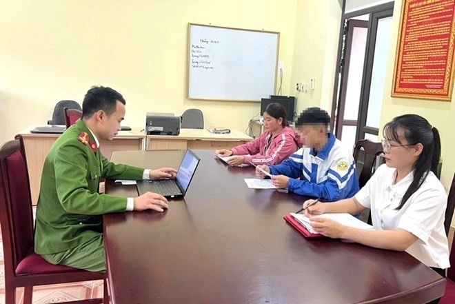 Công an xã Văn Bàn, tỉnh Lào Cai khởi tố 1 nam sinh vì giao xe cho người chưa đủ điều kiện lái. Ảnh: Lao động