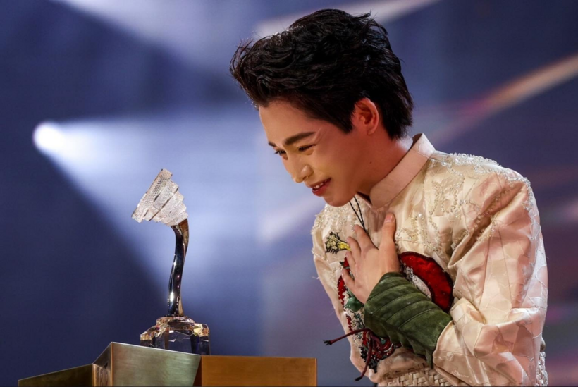 Ekip Đức Phúc chia sẻ mong muốn nam nghệ sĩ sẽ sớm hồi phục sức khỏe để trở lại sân khấu trong thời gian gần nhất