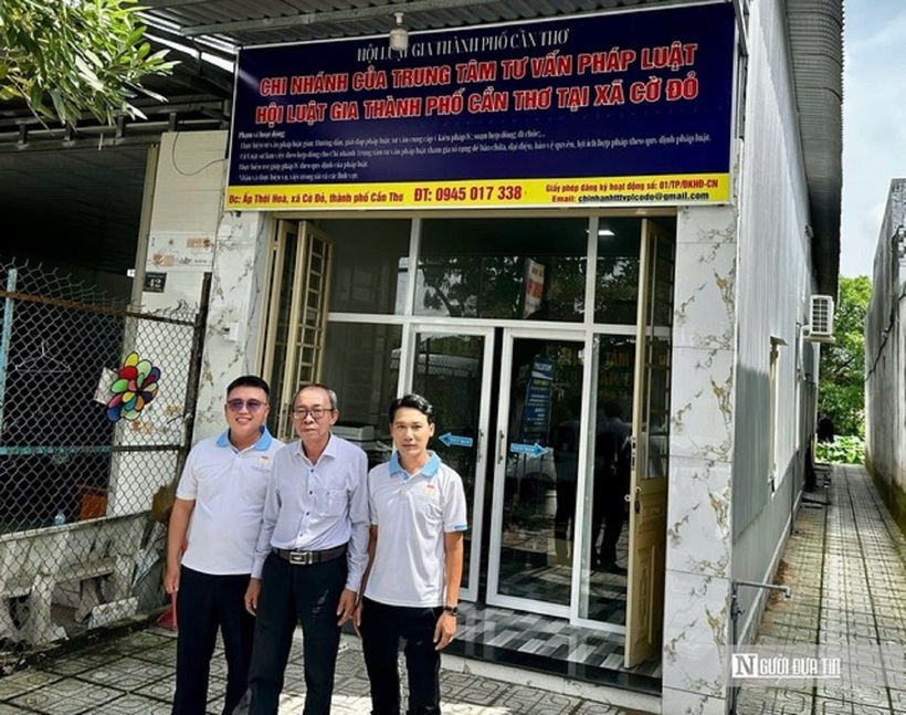 Chi nhánh Trung tâm Tư vấn pháp luật của Hội Luật gia tại xã Cờ Đỏ.
