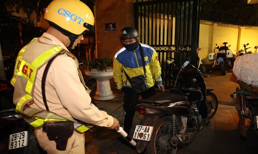 Các trường hợp che - dán biển số là hành vi vi phạm pháp luật và sẽ được xử lý nghiêm.