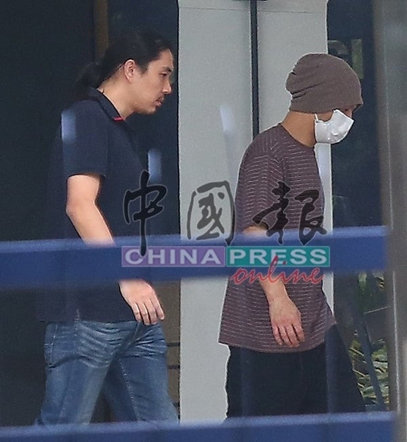 Nam ca sĩ Namewee tạm thời được tại ngoại (Ảnh: China Press).