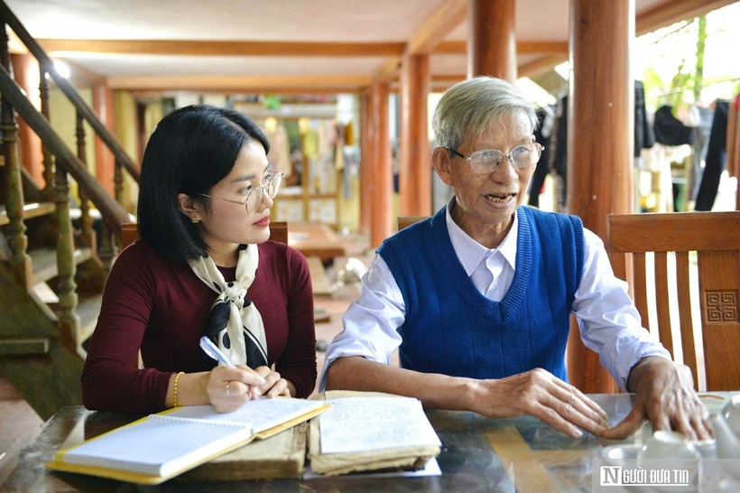 Ông là nghệ nhân ưu tú về ngôn ngữ và chữ viết của người Thái. Ở ông toát lên tinh thần cống hiến cao cả vì văn hóa dân tộc.