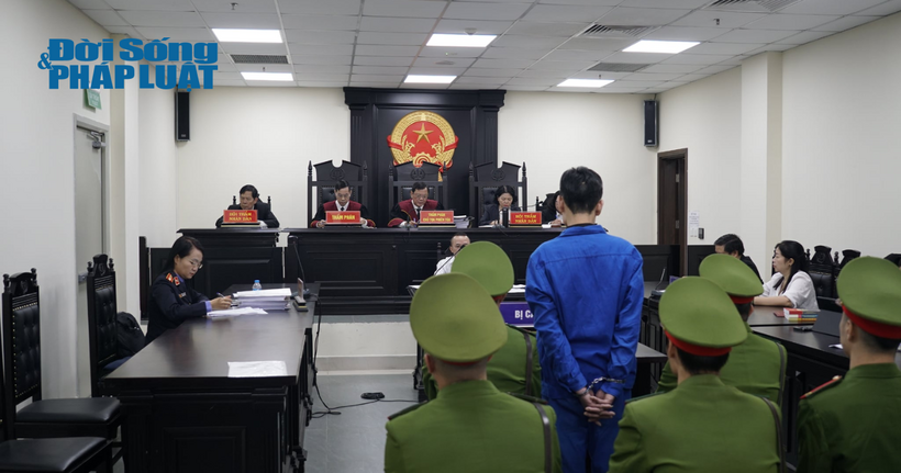 Toàn cảnh phiên tòa.