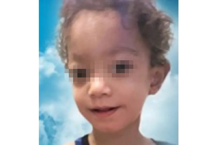 Bé traI tử vong sau khi được bác sĩ kê nhầm liều thuốc gấp 10 lần mức cho phép. Ảnh:  J Brown Funeral and Cremation Services.