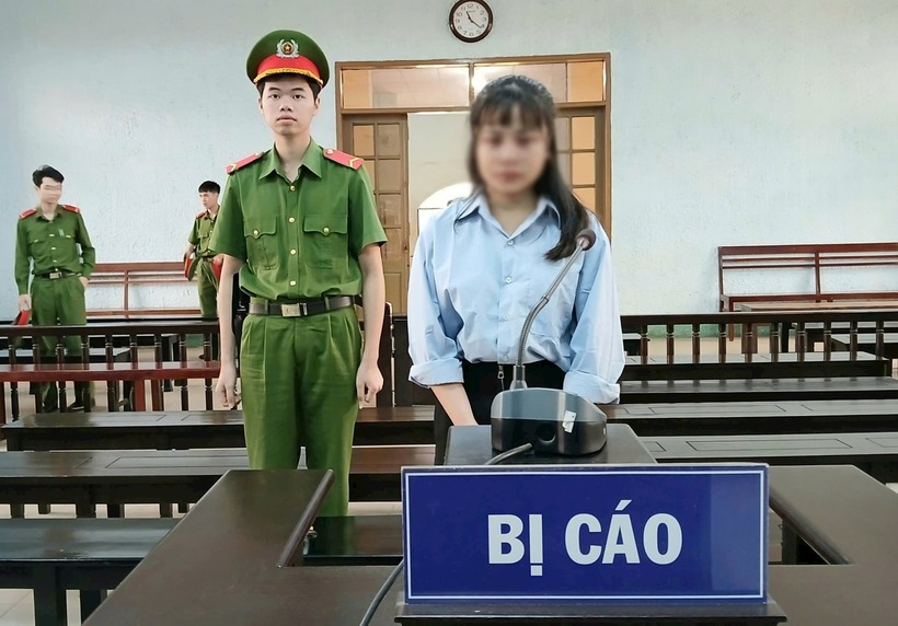 Bị cáo Nguyễn Thị Mỹ Nghĩa lĩnh án 12 năm tù vì lừa đảo chiếm đoạt tài sản. Ảnh: Công Lý