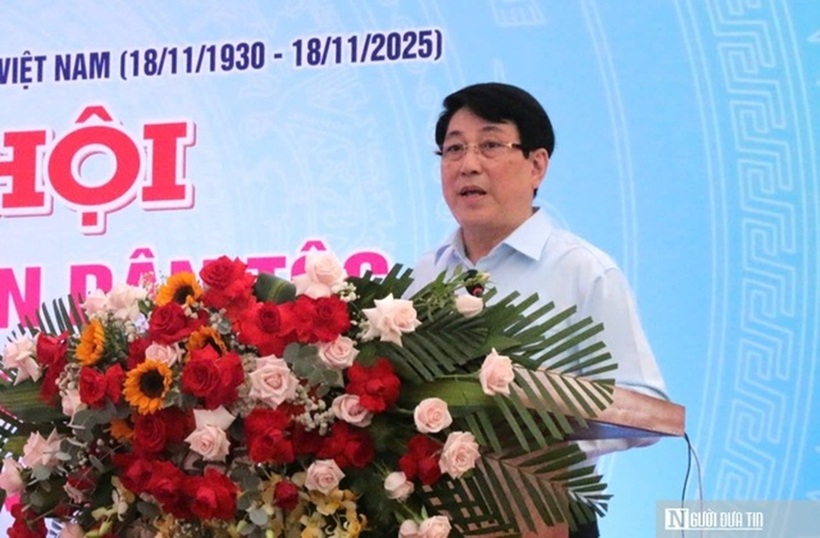 Chủ tịch nước Lương Cường dự Ngày hội đại đoàn kết toàn dân tộc tại thôn Bảo An, xã Gò Nổi.