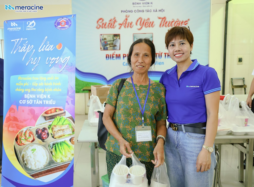 Mỗi phần cơm là một lời động viên, tiếp thêm nghị lực cho người bệnh trong quá trình điều trị.