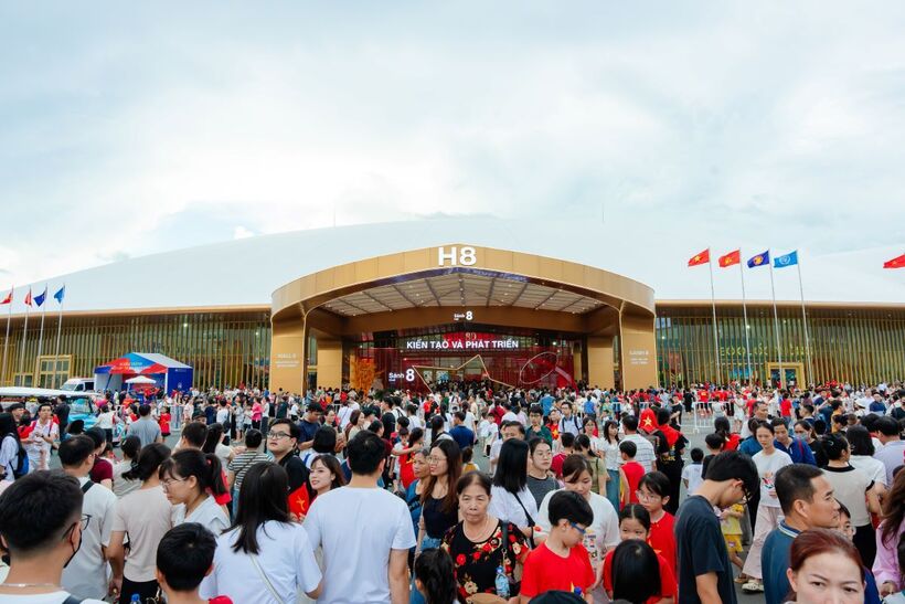 Vừa khai trương, VEC đã “mở đường” cho hàng chục triệu khách tới Vinhomes Global Gate