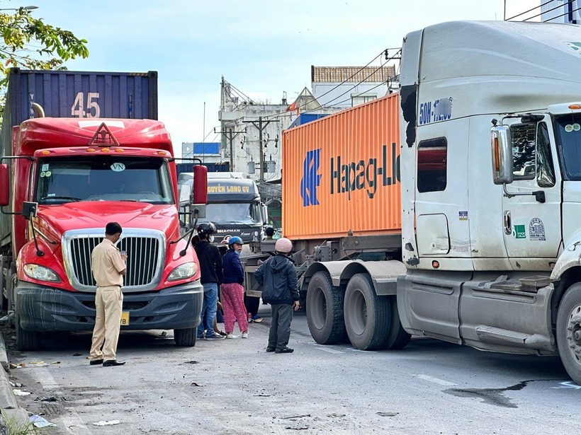 Hiện trường vụ tai nạn thương tâm. (Ảnh: VietnamNet)