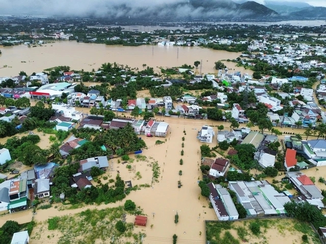 Nhiều tỉnh chịu thiệt hại nặng nề từ đợt mưa lũ lần này