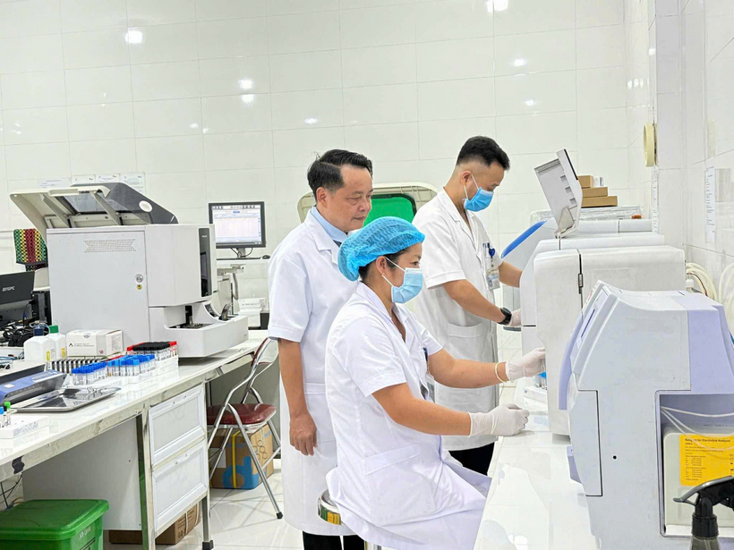 Trang thiết bị hiện đại phục vụ khám chữa bệnh