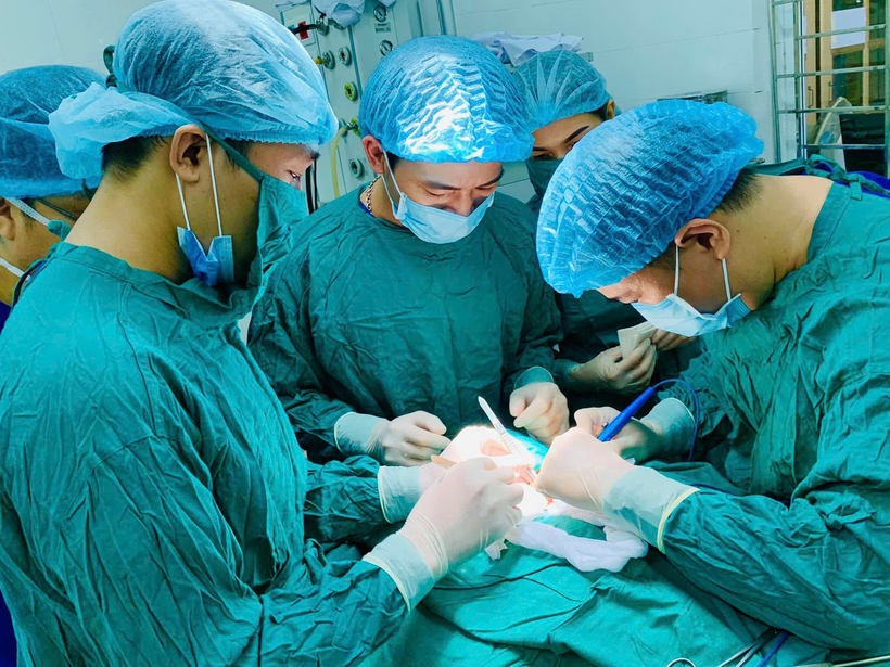 Ca phẫu thuật đòi hỏi trình độ chuyên môn cao được thực hiện tại Trung tâm YT Khu vực Văn Yên