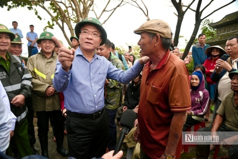 Đại diện người dân thôn Luật Lễ, xã Tuy Phước bày tỏ sự cảm ơn đối với các cấp chính quyền đã từ Trung ương tới địa phương hỗ trợ nhân dân trong thời gian qua.