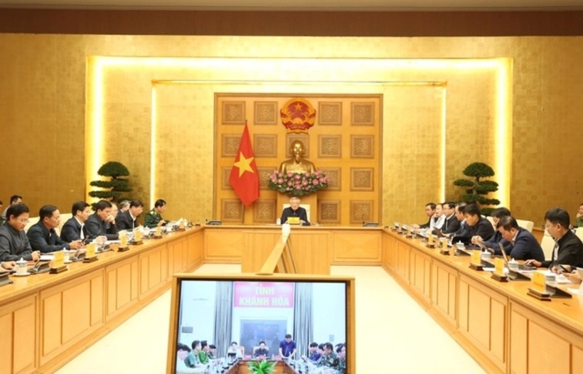 Phó Thủ tướng Thường trực Chính phủ Nguyễn Hòa Bình dự tại điểm cầu trụ sở Chính phủ (Ảnh VGP).