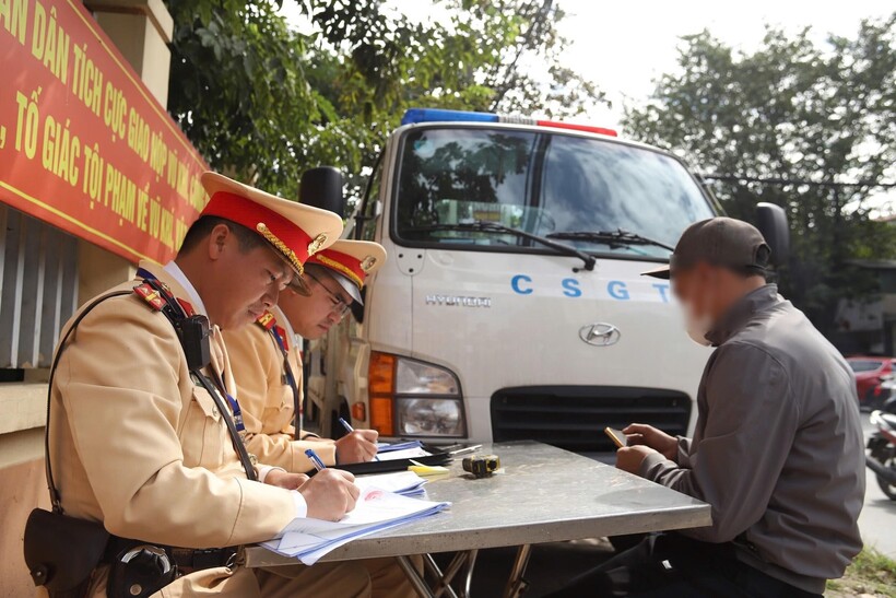 Tất cả các trường hợp vi phạm đều bị lập biên bản, tạm giữ phương tiện để xử lý theo quy định.