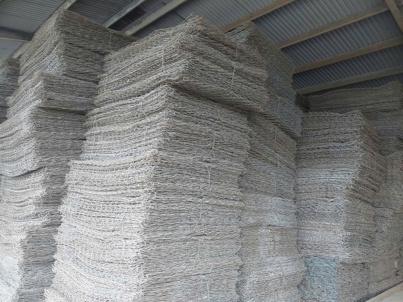 Lô rọ thép dự phòng đã được tập kết, chuẩn bị bàn giao cho Sở Xây dựng Lâm Đồng theo chỉ đạo khẩn của Cục Đường bộ Việt Nam