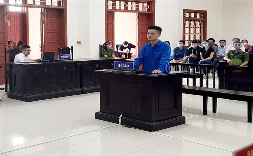 Bị cáo Phạm Văn Nghị tại tòa. (Ảnh: Lao động)