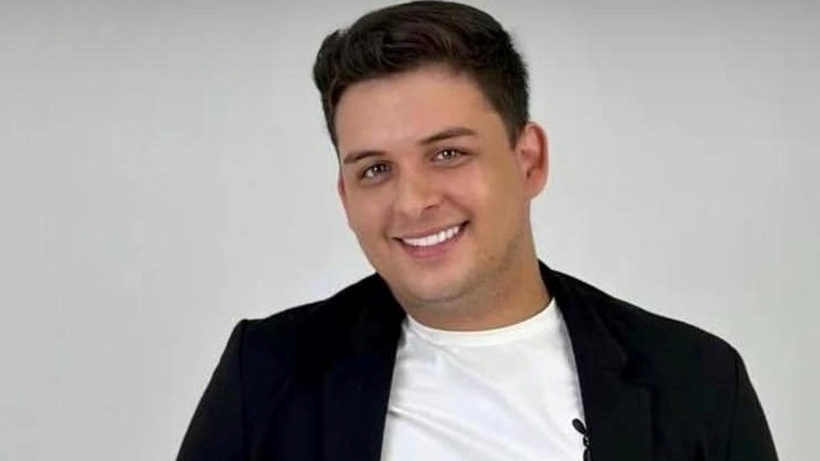 Nam ca sĩ nổi tiếng người Panama Esteban de León. Ảnh: El Siglo Panamá