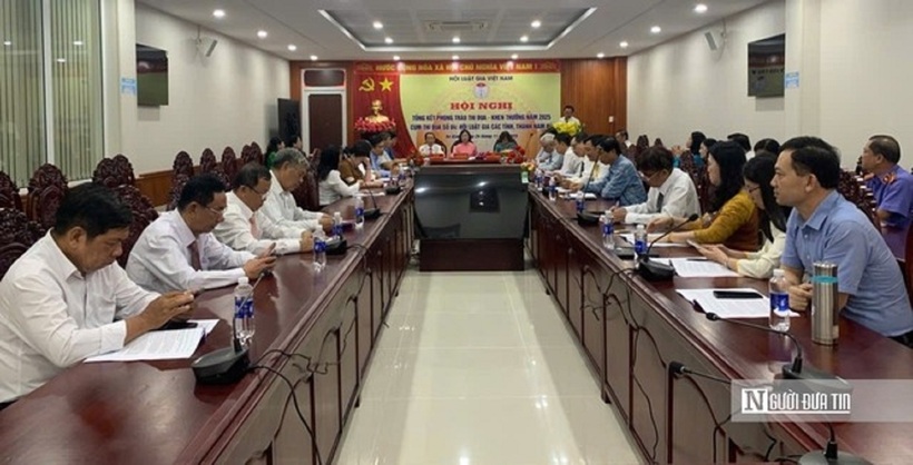 Quang cảnh buổi hội nghị.