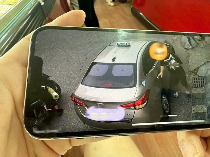 Hình ảnh camera ghi lại K. bỏ nhà và làm theo chỉ dẫn của các đối tượng lừa đảo. (Ảnh: Công an tỉnh Nghệ An)