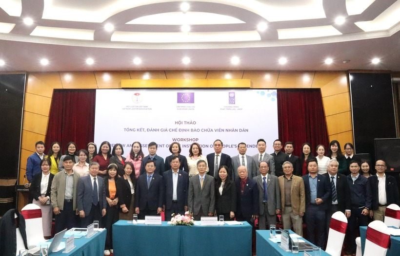 Các đại biểu tham dự hội thảo.