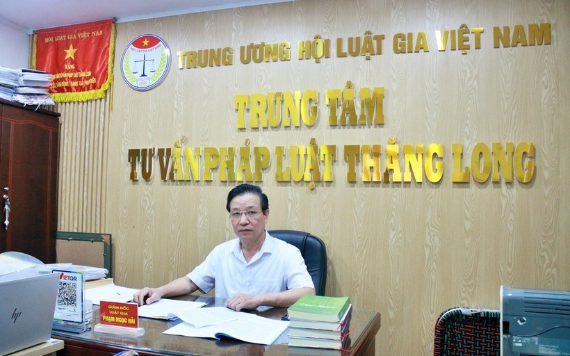 Luật gia Phạm Ngọc Hải và cán bộ Trung tâm Tư vấn pháp luật Thăng Long tại (số 4 Nguyễn Thượng Hiền, Hà Nội) hàng ngày vẫn tiếp đón người dân, đặc biệt là các đối tượng yếu thế đến tư vấn pháp luật miễn phí.