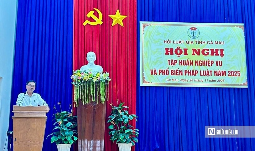 Luật gia Nguyễn Thanh Reo, Ủy viên BCH Hội Luật gia Việt Nam, Chủ tịch Hội Luật gia tỉnh Cà Mau phát biểu chỉ đạo.