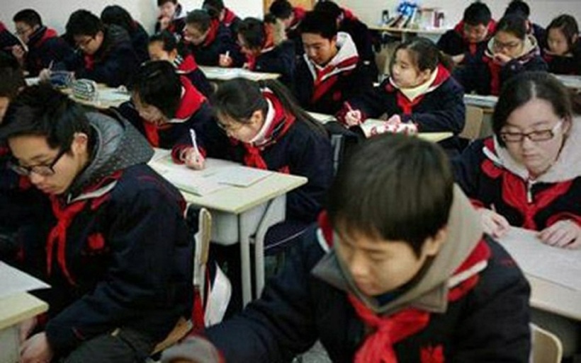 Trung Quốc công bố gói biện pháp cải thiện sức khỏe tinh thần cho học sinh. Ảnh minh họa