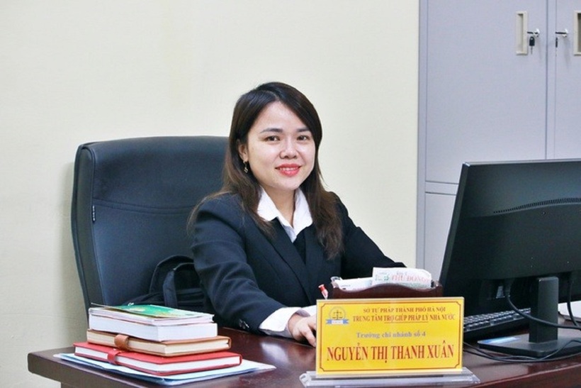 Bà Nguyễn Thị Thanh Xuân - Trưởng Chi nhánh số 4 (Trung tâm TGPL Nhà nước Tp.Hà Nội).