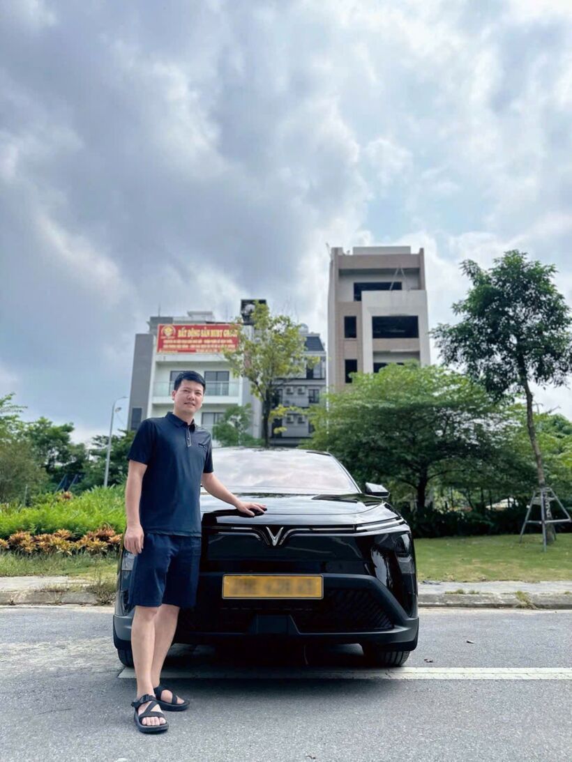 Chuyển từ xe xăng sang VinFast Limo Green, tài xế tại Hà Nội tâm đắc vì tiết kiệm gần trăm triệu đồng mỗi năm - 1