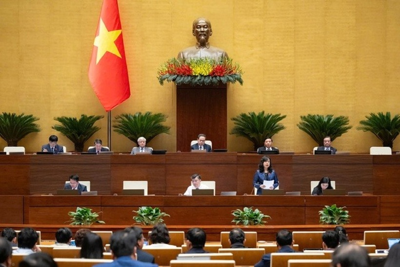 Quang cảnh phiên thảo luận tại hội trường sáng 2/12 (Ảnh: Media Quốc hội).