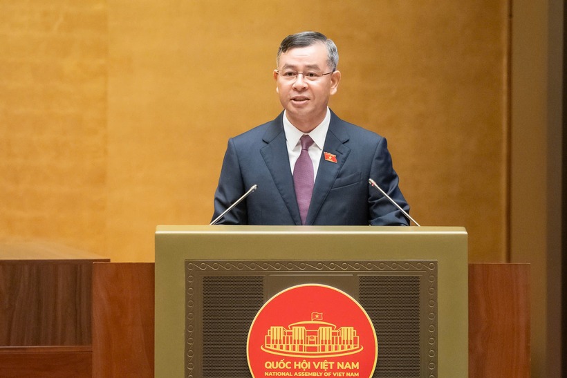 Tổng Kiểm toán Nhà nước Ngô Văn Tuấn trình bày báo cáo (Ảnh: Media Quốc hội).