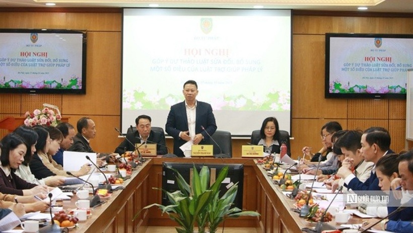 Ông Nguyễn Thanh Ngọc, Thứ trưởng Bộ Tư pháp chủ trì hội nghị góp ý sửa đổi Luật TGPL 2017, quy tụ nhiều đại biểu là các chuyên gia pháp luật từ các Bộ, ngành; tổ chức chính trị - xã hội... hôm 25/11/2025.