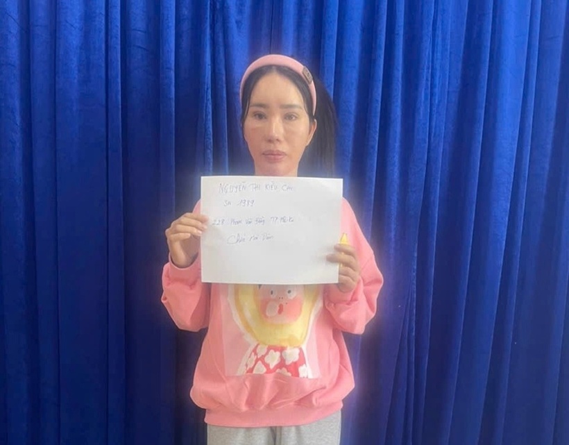 "Má mì" Nguyễn Thị Kiều Chi tại cơ quan Công an. (Ảnh: Người lao động)