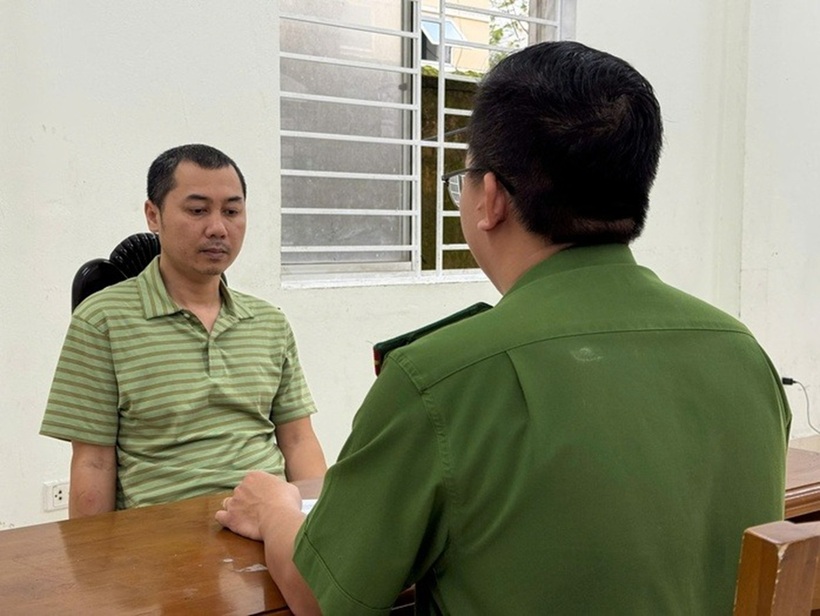 Đỗ Đức Trọng tại cơ quan công an. Ảnh: Người lao động