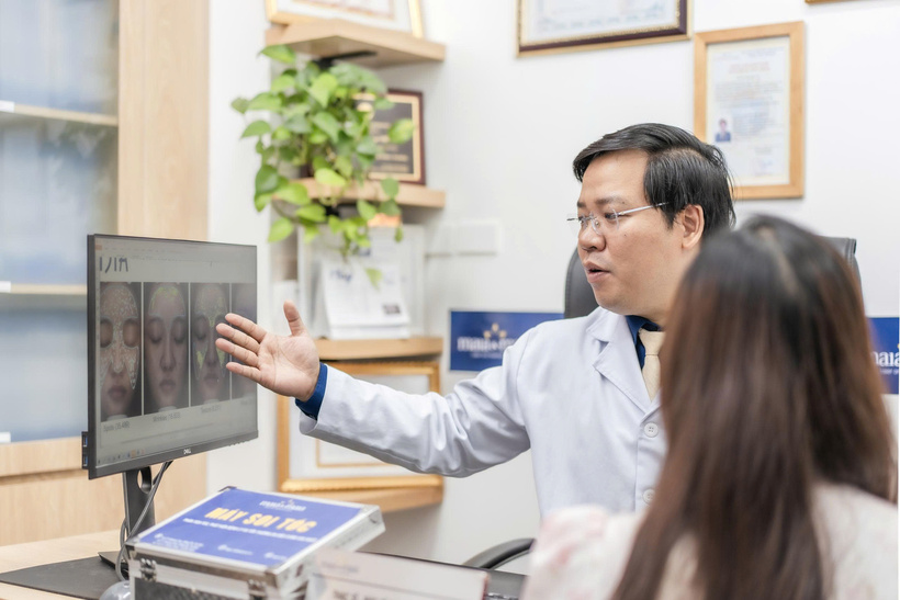 Bác sĩ chỉ rõ bụi mịn PM2.5, PM1 là “sát thủ thầm lặng” của làn da