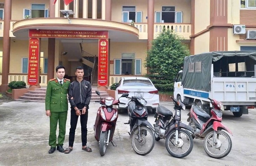 Đối tượng Trịnh Bá Thảo và tang vật vụ án. Ảnh: Công an tỉnh Thanh Hóa