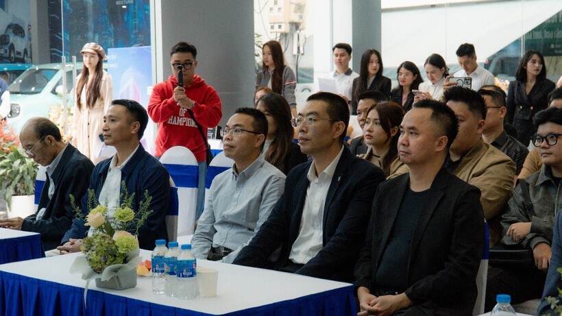 Lãnh đạo, đối tác và đông đảo khách hàng tham dự sự kiện.